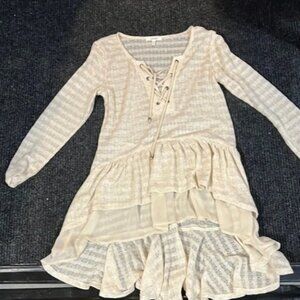 Maurices Cream Ribbed Tiered shirt lace up